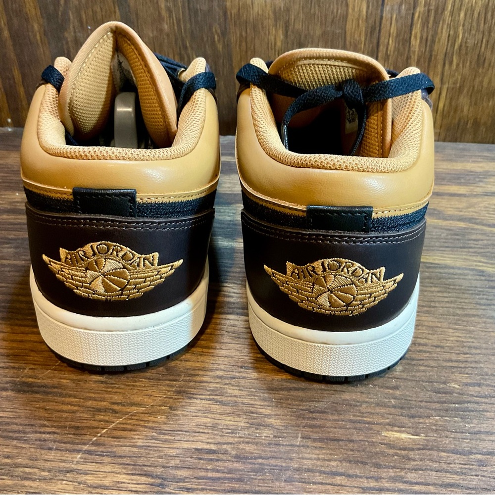 Air Jordan 1 Retro Low 10.5 Flax/Baroque Brown/Vintage Coral/Black - Picture 5 of 7